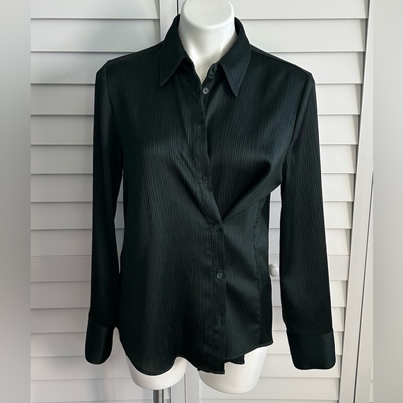 Banana Republic | crinkle asymmetrical shirt in dark juniper green - Picture 7 of 13